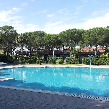 Villetta Corte Grande Vila Aprilia Marittima Exterior foto