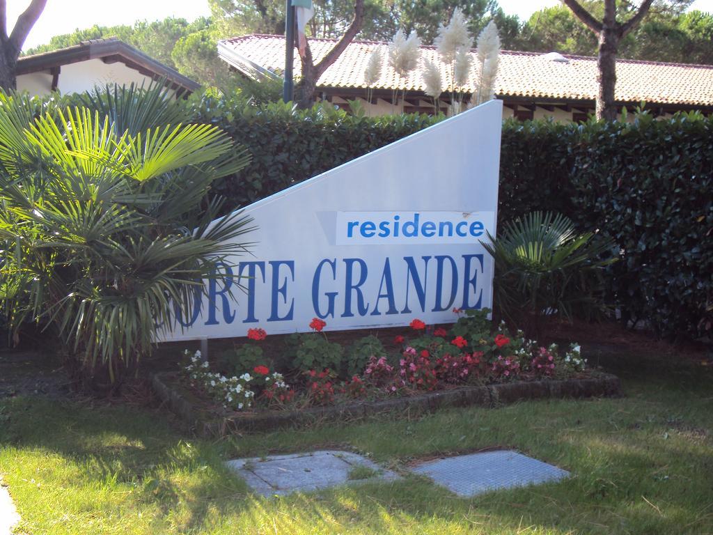 Villetta Corte Grande Vila Aprilia Marittima Exterior foto